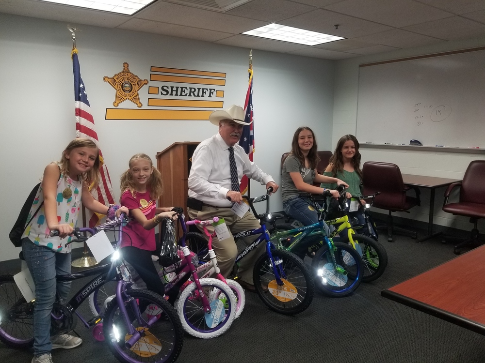 Students from Edgewood and Middletown raise money for Butler Co. Sheriff's office Annual Toy Drive