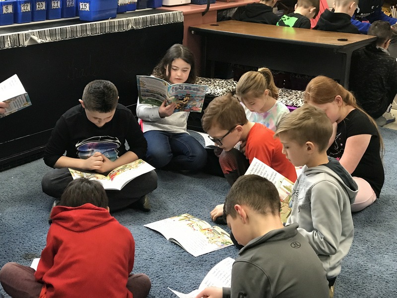 EES and EHS students reading