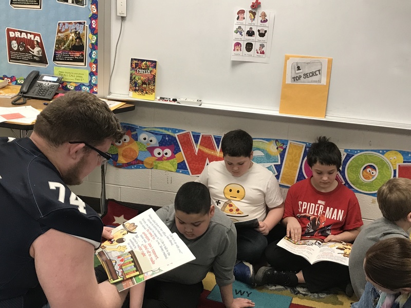 EES and EHS students reading