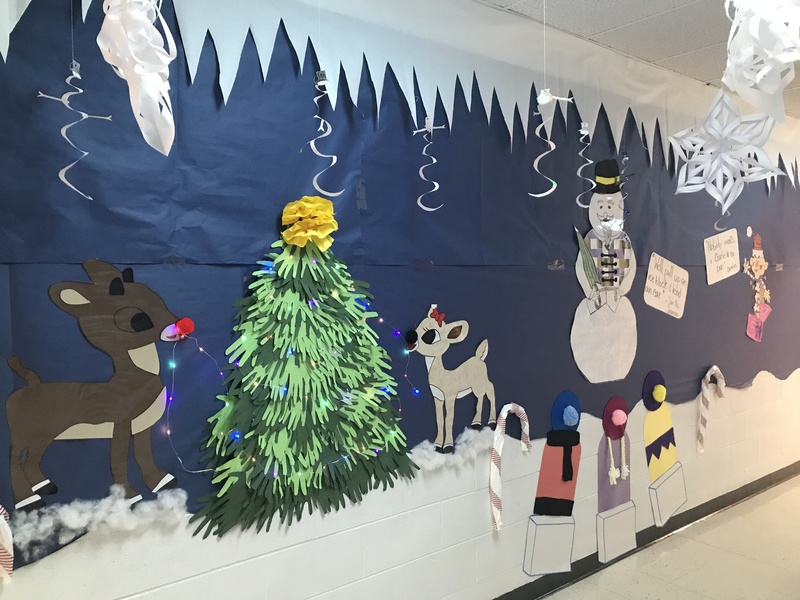 EES Hallway Decoration Contest